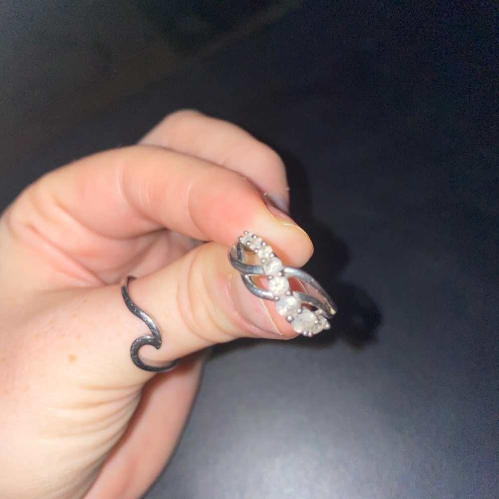 Ring - Picture 3 of 3